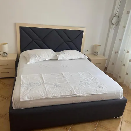 Lukis * Vlorë